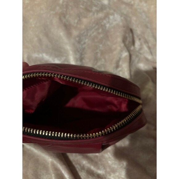 Neiman Marcus red leather hand clutch - Picture 4 of 5